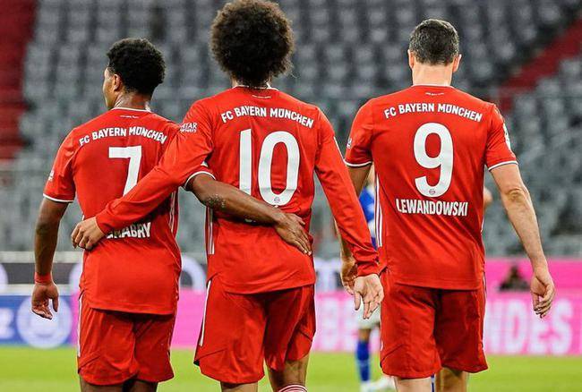 德甲揭幕战拜仁慕尼黑一球小胜狼堡  